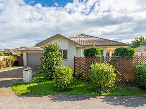 6 Blythfield Place, Taradale
