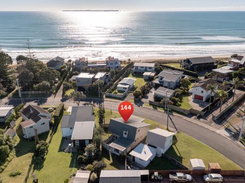 144 Karewa Parade, Papamoa
