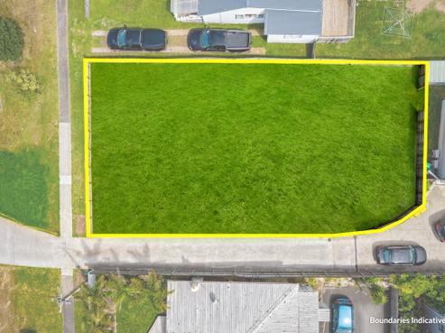 886A East Coast Road, Northcross