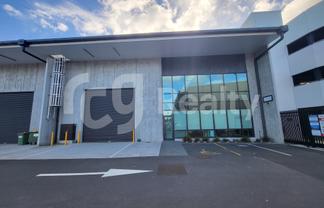 New High Stud Warehouse Penrose