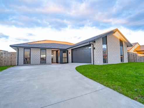 18 Kimbrae Drive, Rototuna North