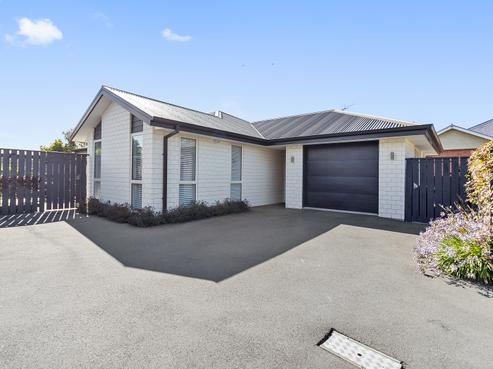 2/253 Otipua Road, Highfield
