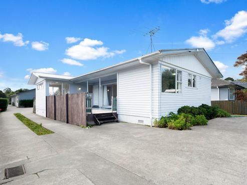 7 Coletta Lane, Te Atatu South
