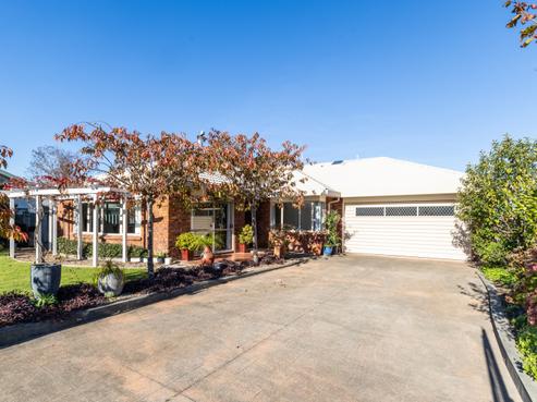 59 Whiting Crescent, Greenmeadows