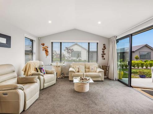 105/30 Bob Robertson Drive, Ravenswood