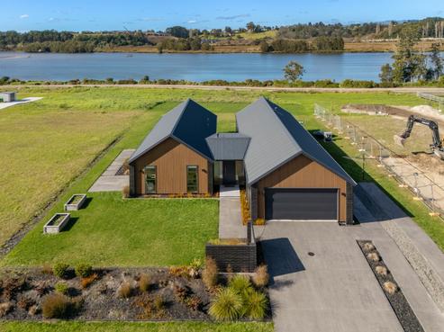 16 Te Ara o Tahataharoa, Te Puna