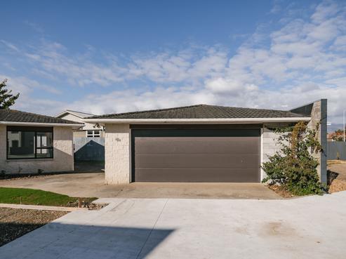 2 Cypress Way, Levin