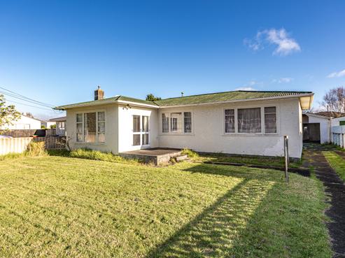 67 Thatcher Street, Castlecliff