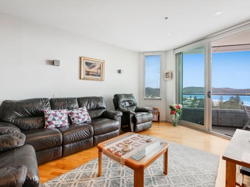 1102/11 Tamariki Avenue, Orewa
