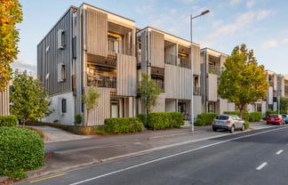 5/167 Hobsonville Point Road, Hobsonville