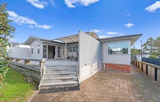 25 Kingdale Road, Henderson