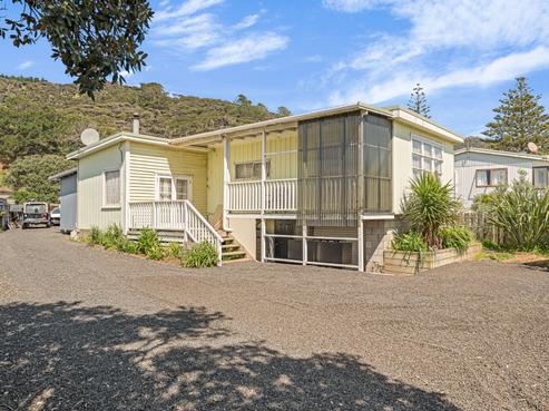 14 Centreway Road, Port Waikato