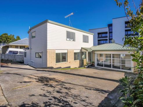 66A College Road, Northcote