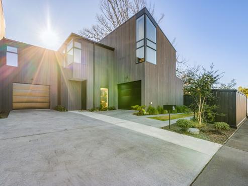 93 Innes Road, Saint Albans