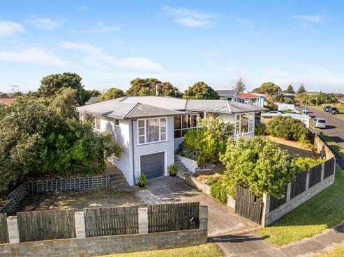 6 Tainui Street, Castlecliff
