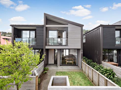 3/74 Derwent Street, Island Bay
