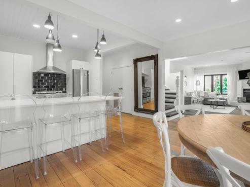 33 Waitohu Road, York Bay