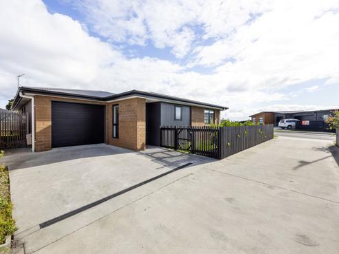 52 Pragma Rise, Rototuna North
