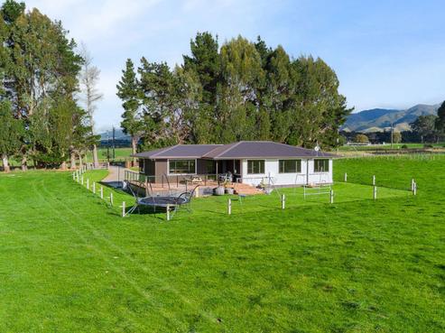 528 Tamaki River Road, Dannevirke