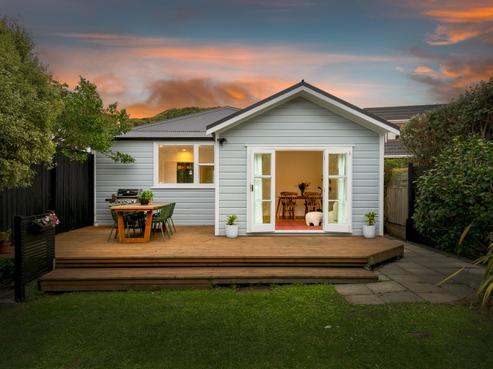 47 Eden Street, Island Bay
