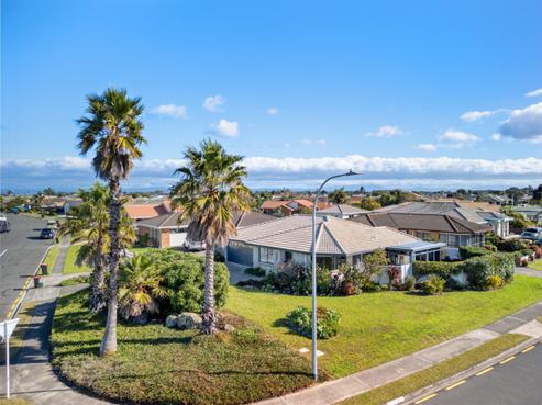 2 Lotus Avenue, Mount Maunganui