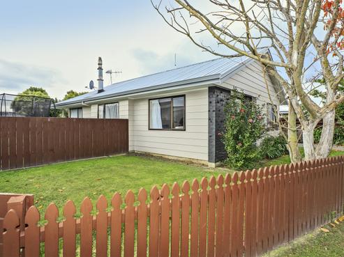 44 Whiting Crescent, Greenmeadows