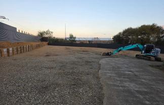 Metalled Yard | Great South Road