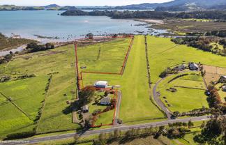 1733 Manaia Rd SH25, Coromandel