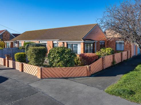 11B Tay Street, Mosgiel
