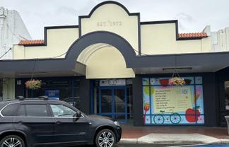 Flexible Retail + Warehouse Opportunity