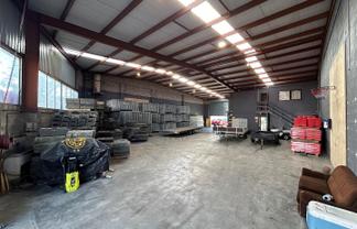 Savills | Central Industrial Unit – 389sqm