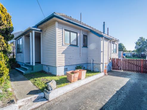 115 Luxmoore Road, Marchwiel