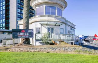 ICONIC CORNER SITE IN MANUKAU 
