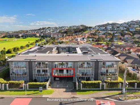 203/252 Centreway Road, Orewa