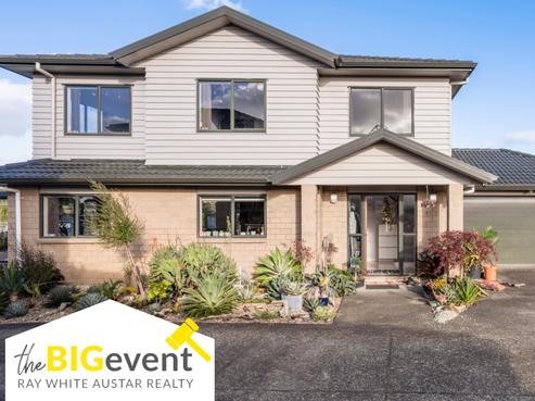13 Riverglade Parkway, Te Atatu South