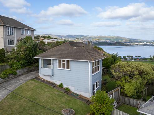 20 Spur Grove, Titahi Bay
