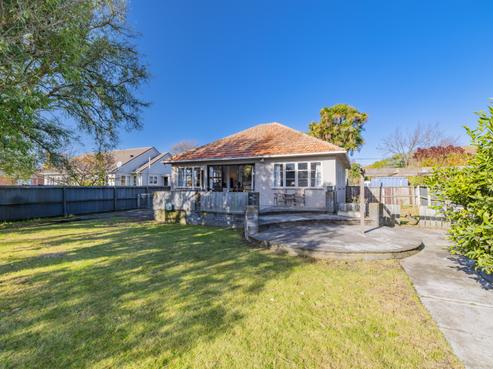 9 Achilles Street, Burwood