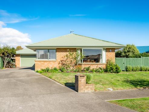 7 Balmerino Grove, Waikanae