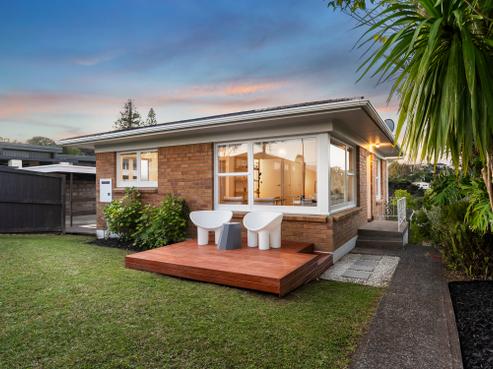 1/42 Girrahween Drive, Totara Vale