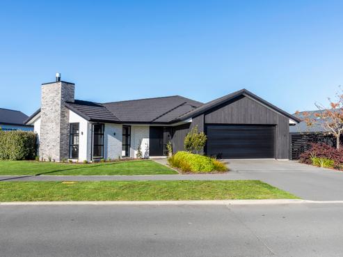 160 Southfield Drive, Lincoln
