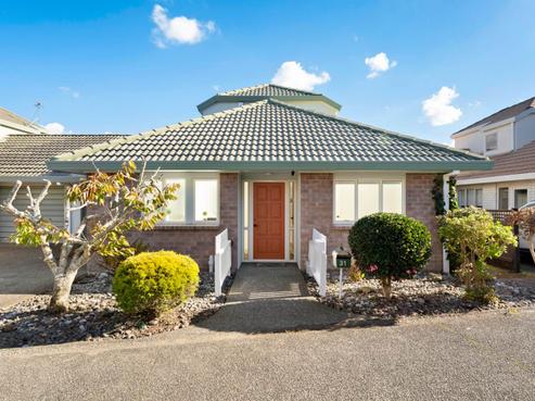 31 Central Park Drive, Te Atatu South