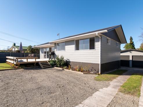 286 Sunset Road, Sunnybrook