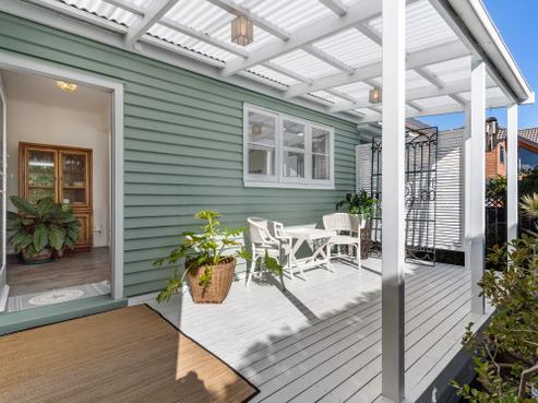 1/1130 New North Road, Mount Albert