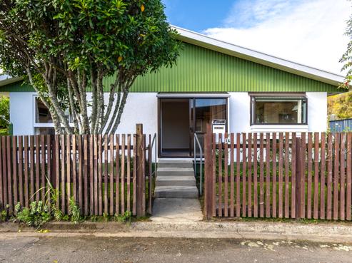 1/77D Halifax Street East, The Wood