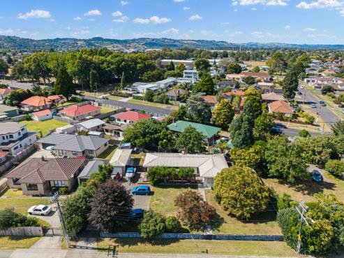 5 Clevedon Road, Papakura
