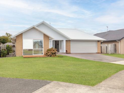 17 Teatree Close, Huntington