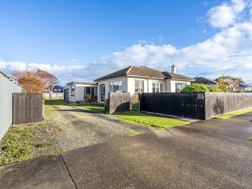 13 Fulton Street, Gladstone