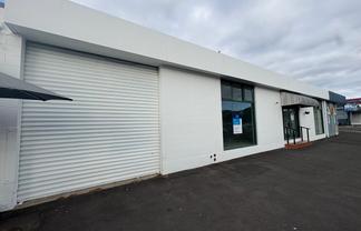 Your HQ With Muscle - Office + Storage Solution