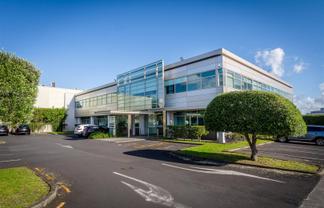 CBRE | Corporate HQ on Vestey Drive