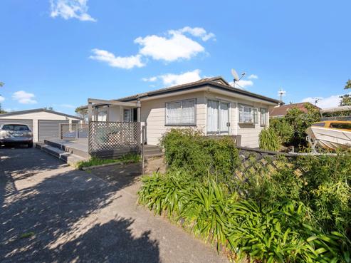 78 Burundi Avenue, Clendon Park